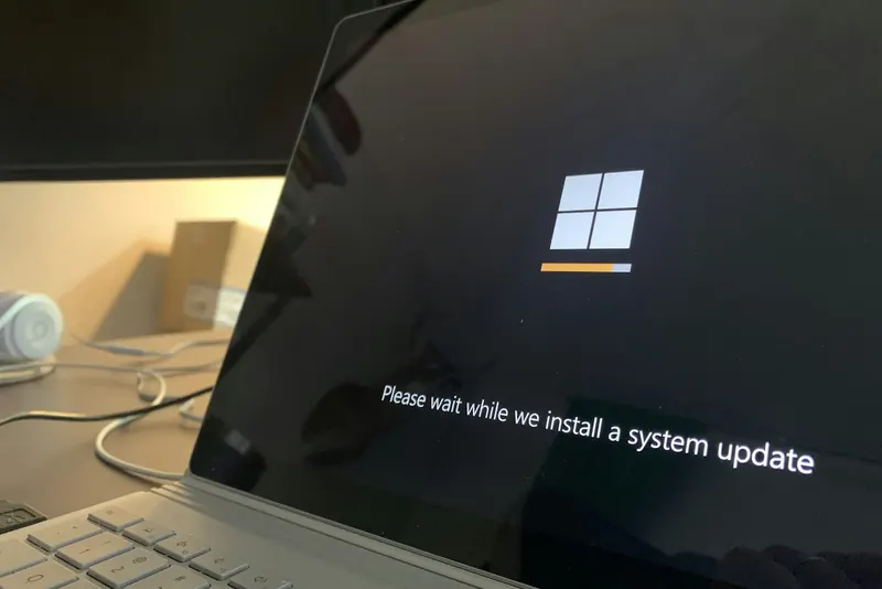 Laptop screen installing a system update